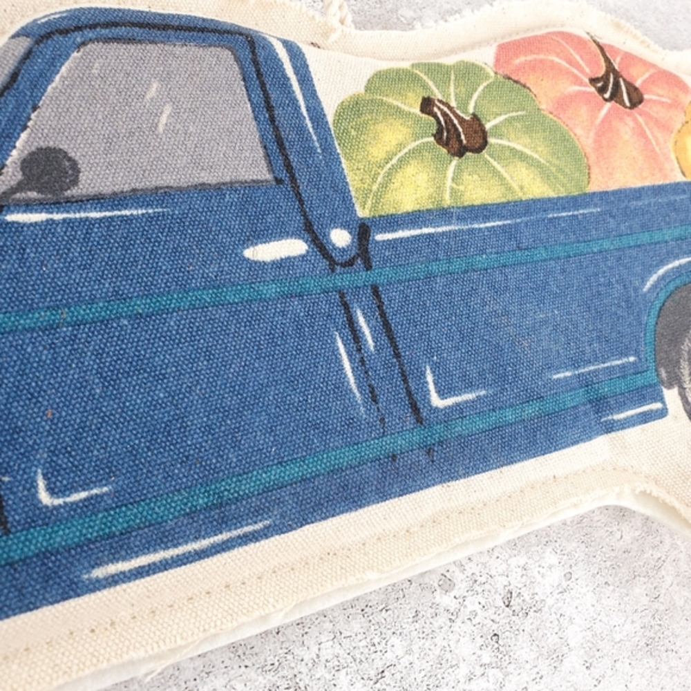 🏷 Ashland • Canvas & Felt Pumpkin Truck Wall Decor - Picture 3 of 4
